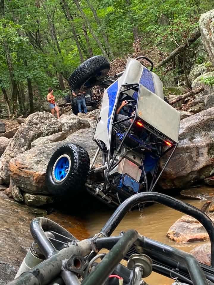 ROCK CRAWLING
